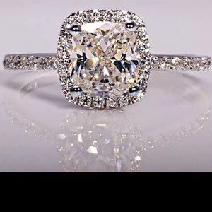 Sterling stamped Valentineās day gift diamond ring